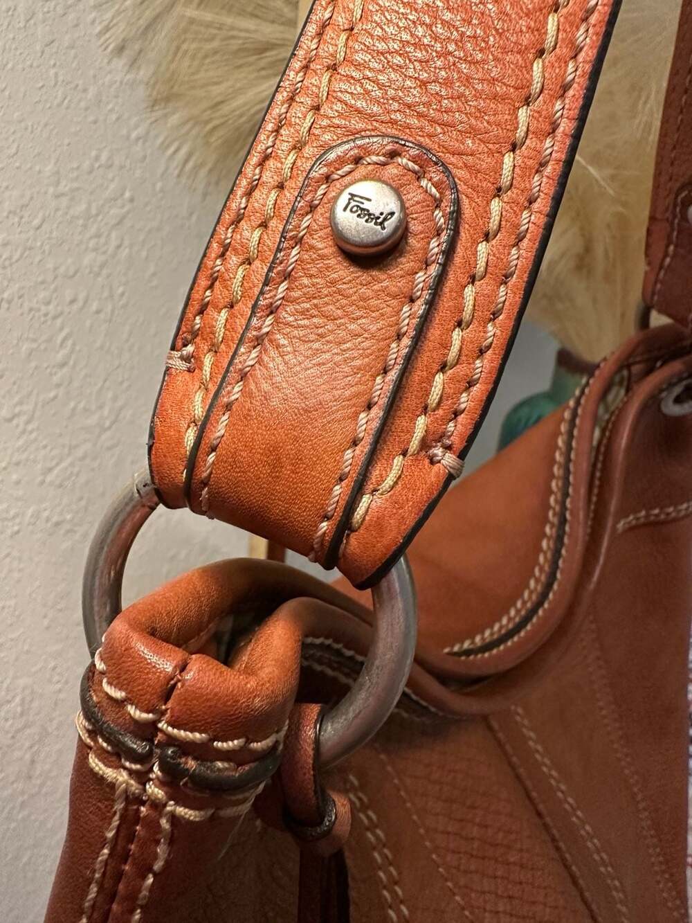 Fossil Brown Leather Hobo Shoulder Bag with Embossed Floral and Textured Details - Picture 4 of 13